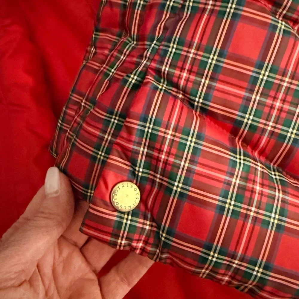 Talbots red plaid puffer vest women’s M gold snap accents - Picture 4 of 5
